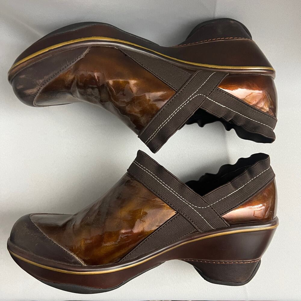 Jambu Women’s 10 CALI Marble Brown Patent Leather Platform Clogs - Picture 3 of 11